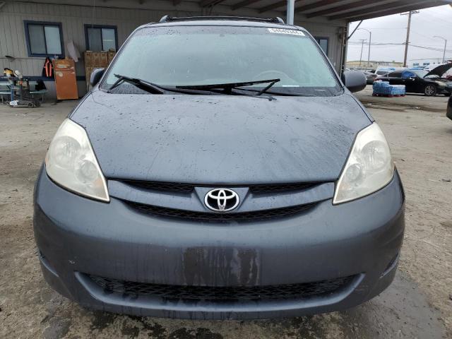 Photo 4 VIN: 5TDZK22C49S279645 - TOYOTA SIENNA XLE 