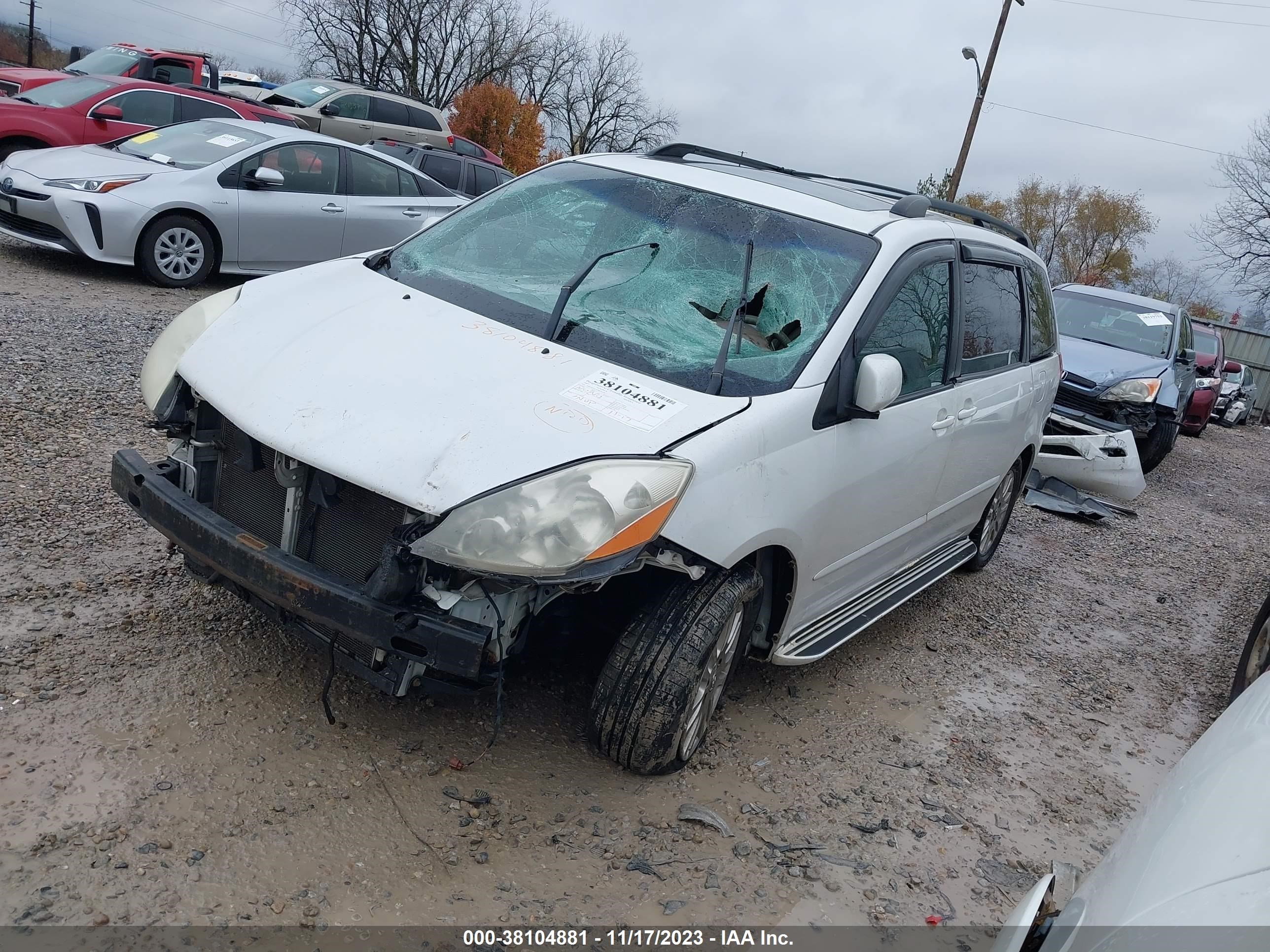 Photo 1 VIN: 5TDZK22C57S075210 - TOYOTA SIENNA 