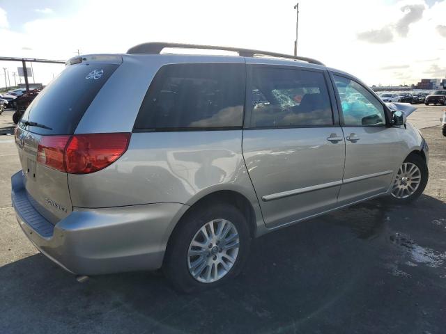 Photo 2 VIN: 5TDZK22C58S113696 - TOYOTA SIENNA XLE 