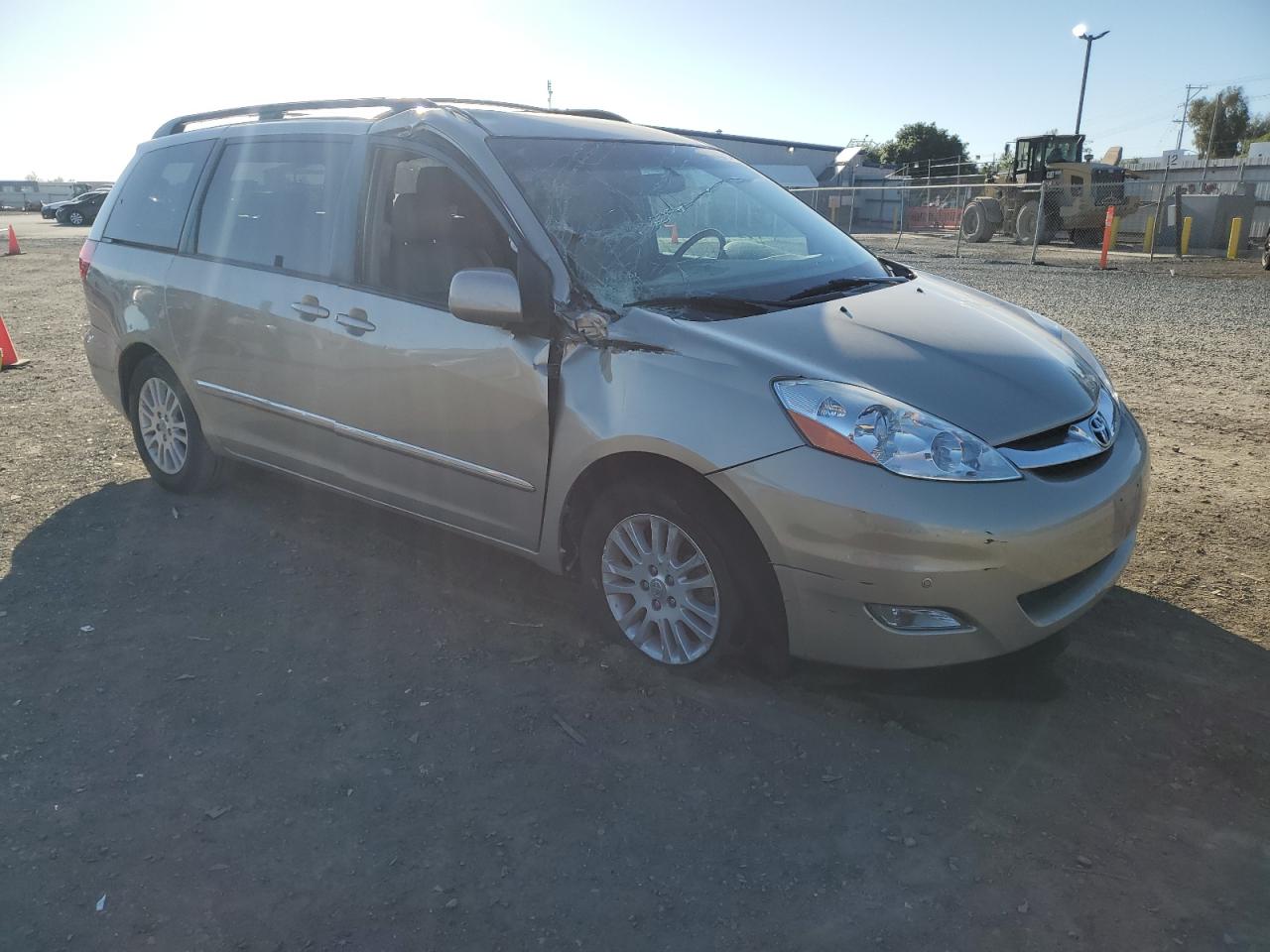 Photo 3 VIN: 5TDZK22C58S144172 - TOYOTA SIENNA 