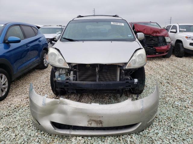 Photo 4 VIN: 5TDZK22C67S092288 - TOYOTA SIENNA XLE 