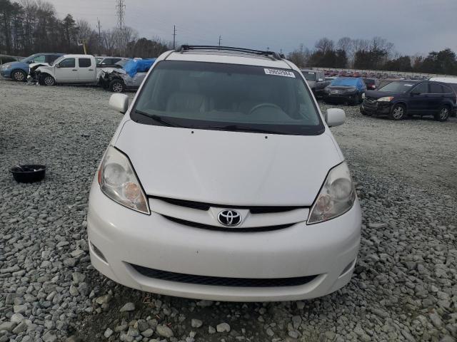 Photo 4 VIN: 5TDZK22C68S117773 - TOYOTA SIENNA XLE 