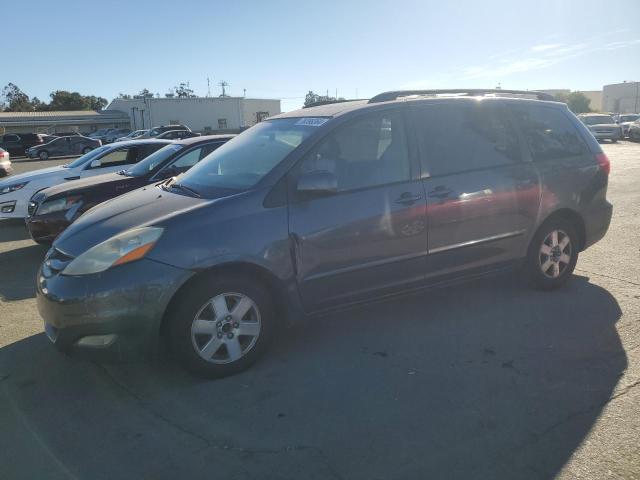 Photo 0 VIN: 5TDZK22C68S129423 - TOYOTA SIENNA XLE 