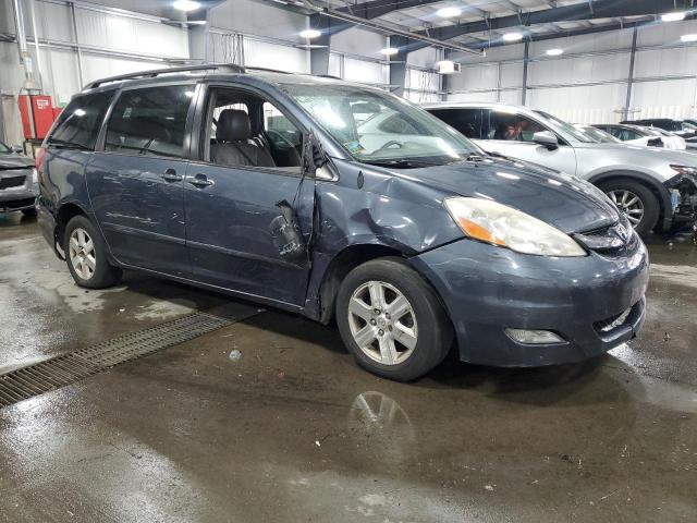 Photo 3 VIN: 5TDZK22C69S243729 - TOYOTA SIENNA XLE 