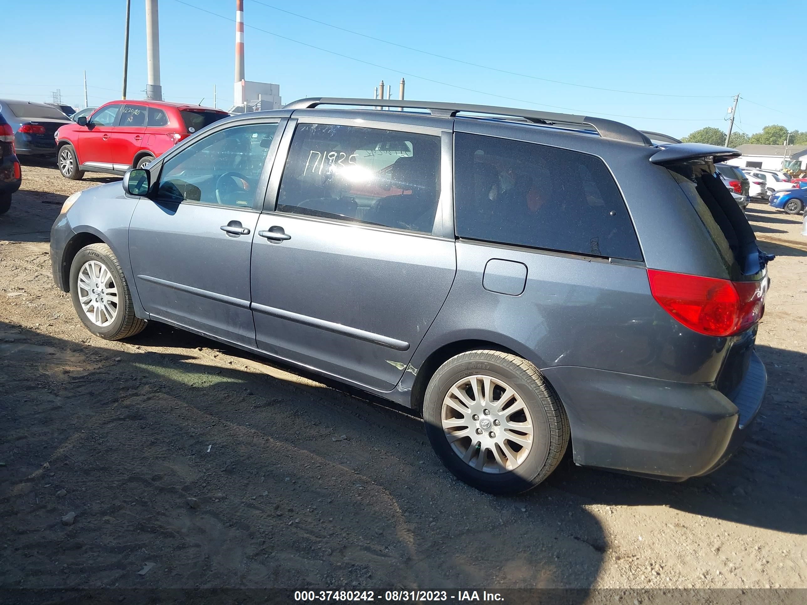 Photo 2 VIN: 5TDZK22C69S250454 - TOYOTA SIENNA 