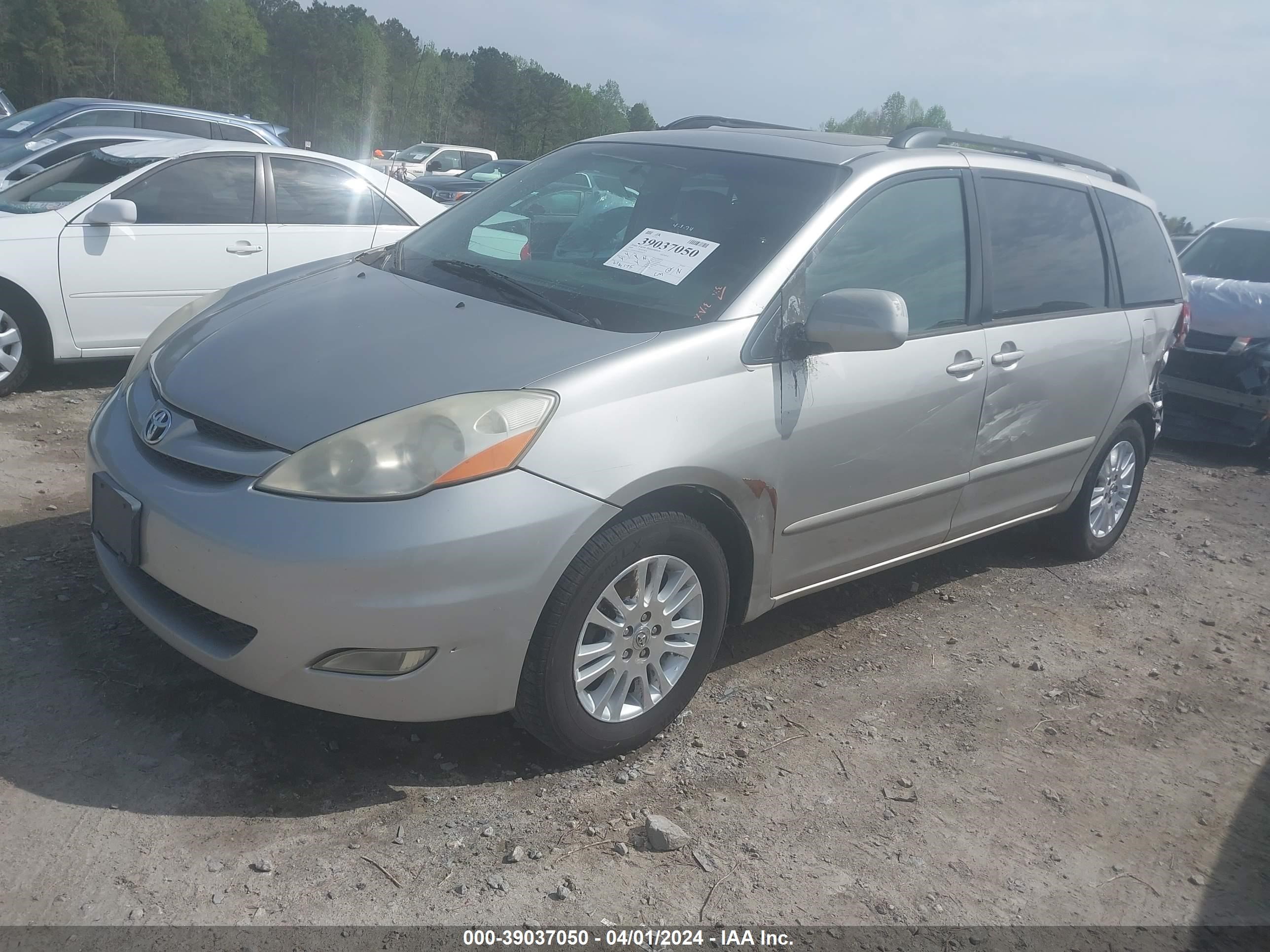 Photo 1 VIN: 5TDZK22C69S259137 - TOYOTA SIENNA 