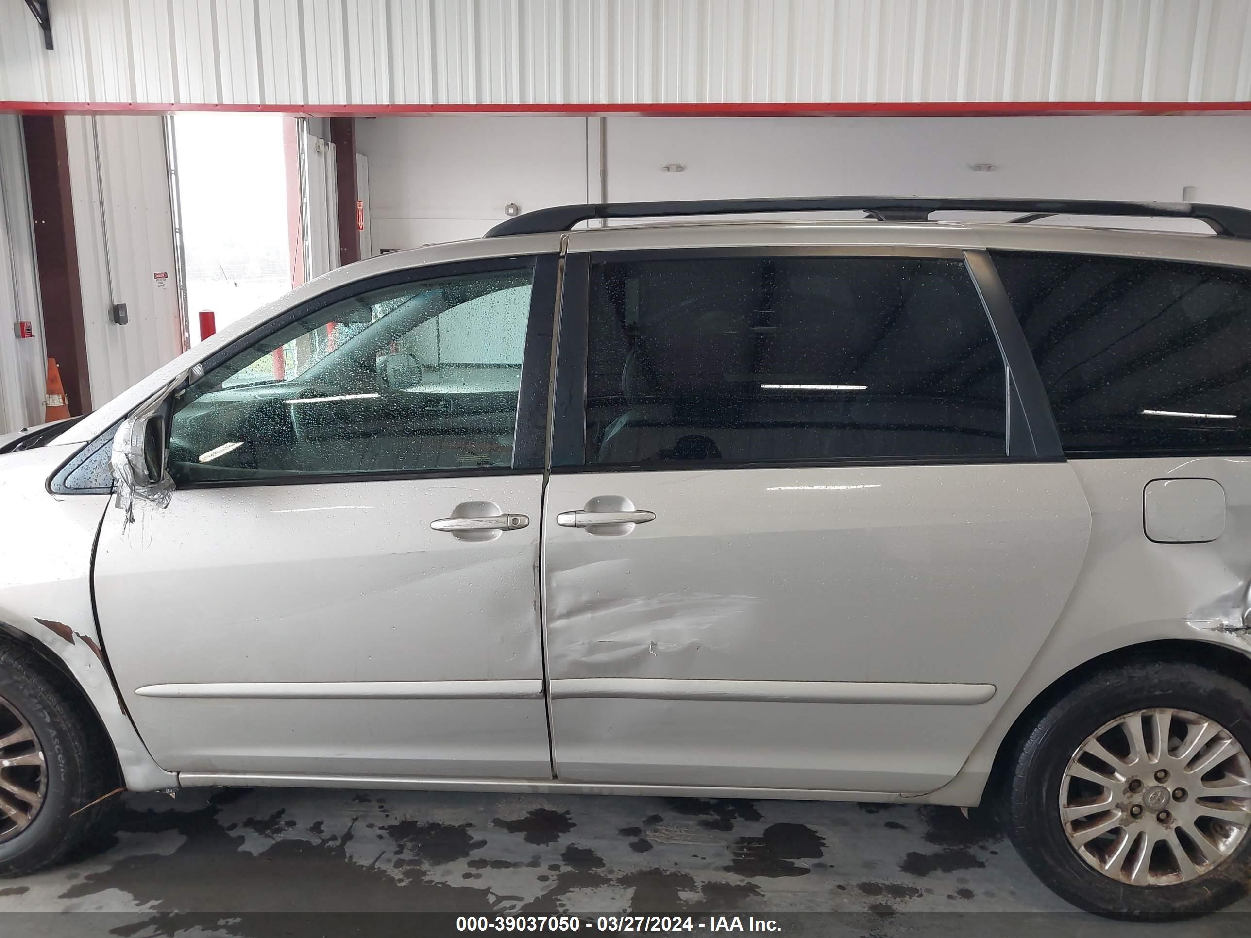 Photo 13 VIN: 5TDZK22C69S259137 - TOYOTA SIENNA 