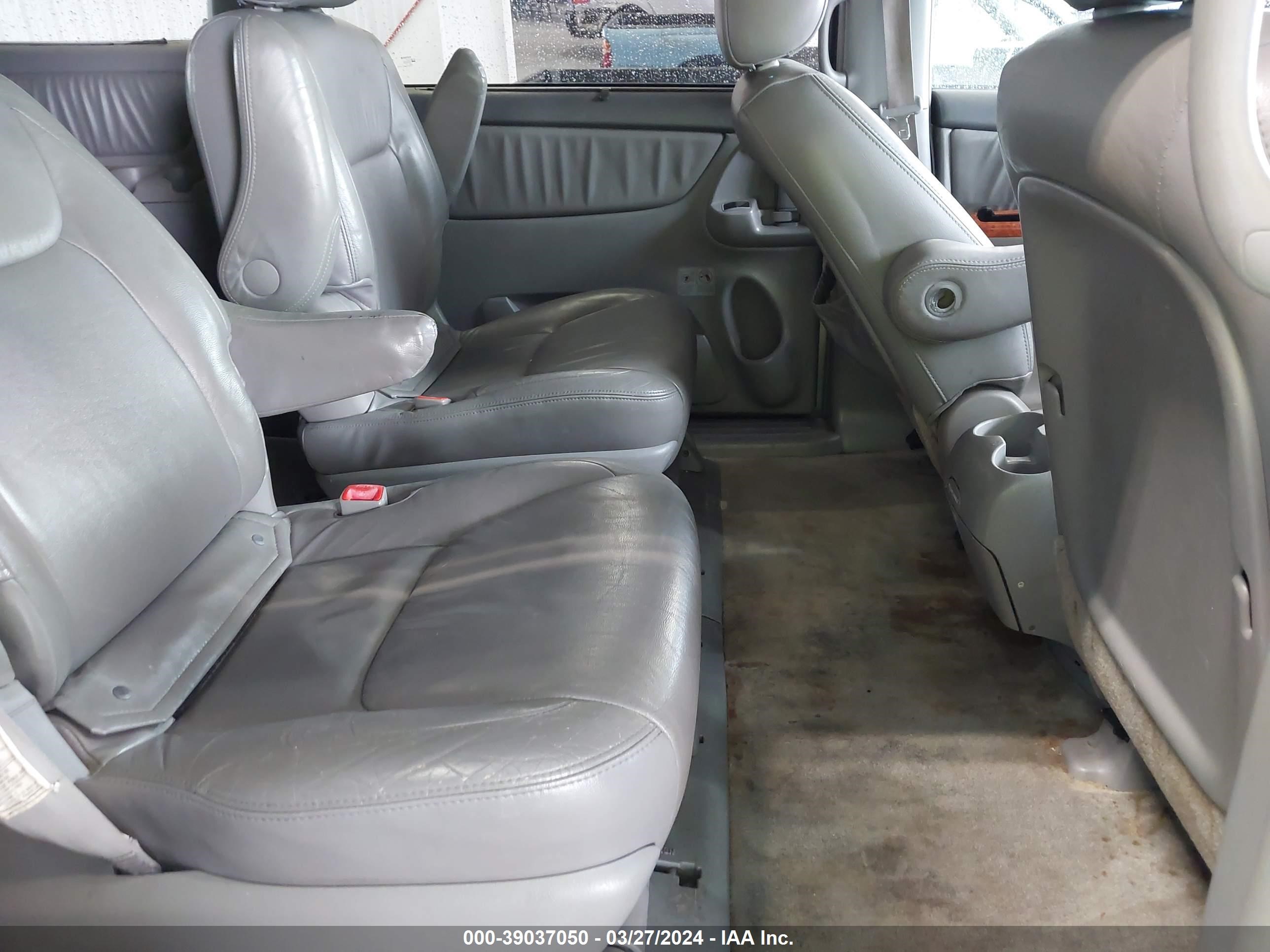 Photo 7 VIN: 5TDZK22C69S259137 - TOYOTA SIENNA 