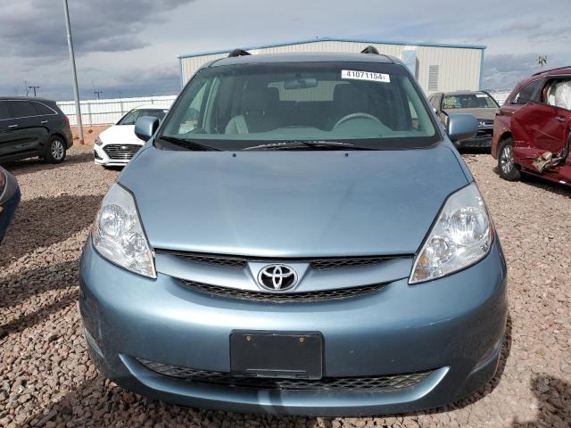 Photo 4 VIN: 5TDZK22C77S060692 - TOYOTA SIENNA XLE 