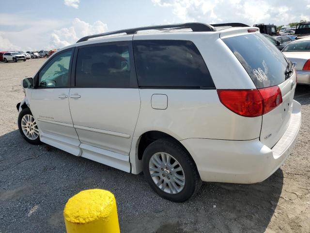 Photo 1 VIN: 5TDZK22C78S099915 - TOYOTA SIENNA XLE 