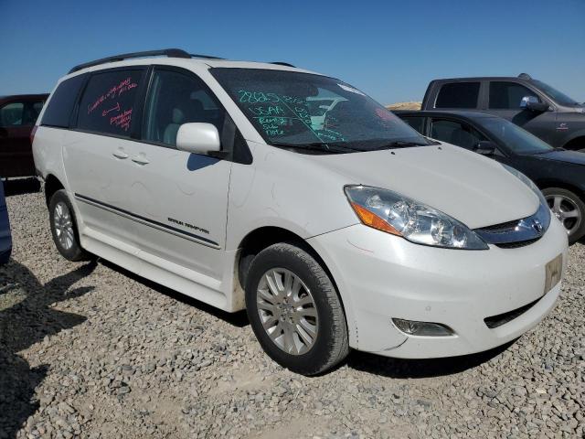 Photo 3 VIN: 5TDZK22C78S112940 - TOYOTA SIENNA XLE 