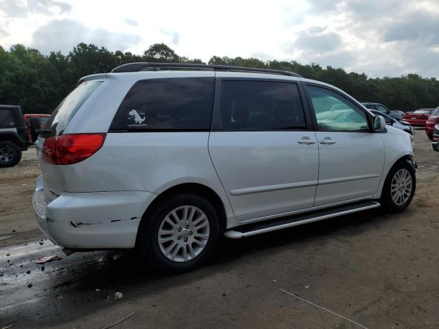 Photo 2 VIN: 5TDZK22C78S175293 - TOYOTA SIENNA XLE 