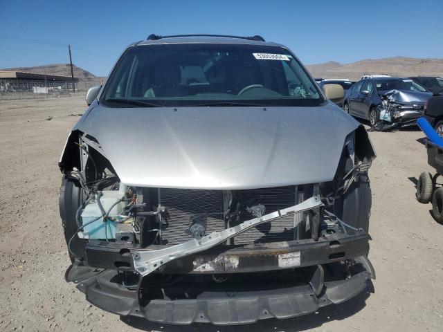 Photo 4 VIN: 5TDZK22C79S258630 - TOYOTA SIENNA XLE 