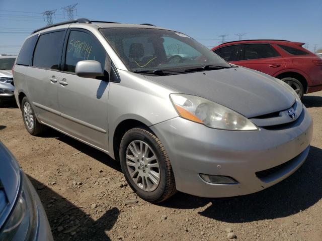 Photo 3 VIN: 5TDZK22C79S260717 - TOYOTA SIENNA XLE 