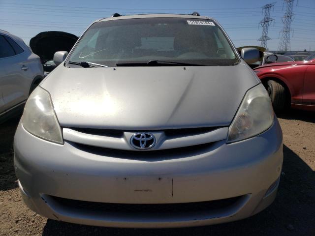 Photo 4 VIN: 5TDZK22C79S260717 - TOYOTA SIENNA XLE 