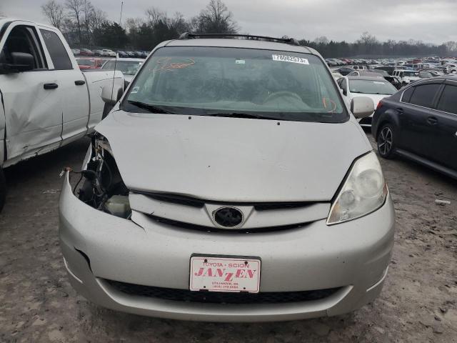 Photo 4 VIN: 5TDZK22C98S115869 - TOYOTA SIENNA XLE 