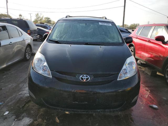 Photo 4 VIN: 5TDZK22C99S280998 - TOYOTA SIENNA XLE 