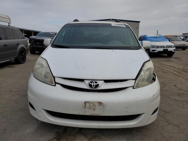 Photo 4 VIN: 5TDZK22CX8S107702 - TOYOTA SIENNA XLE 