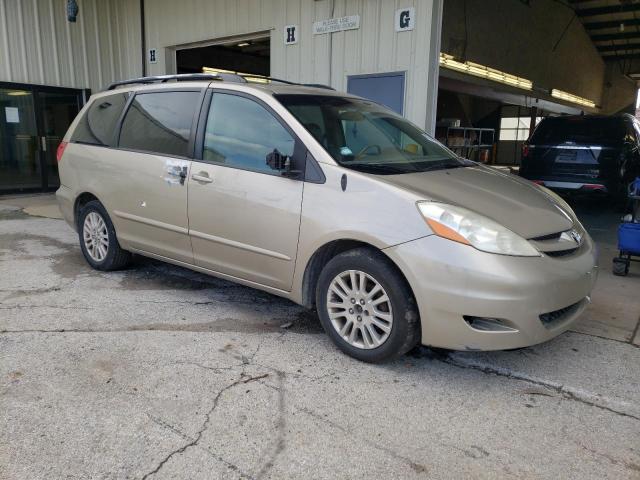 Photo 3 VIN: 5TDZK22CX8S199202 - TOYOTA SIENNA XLE 