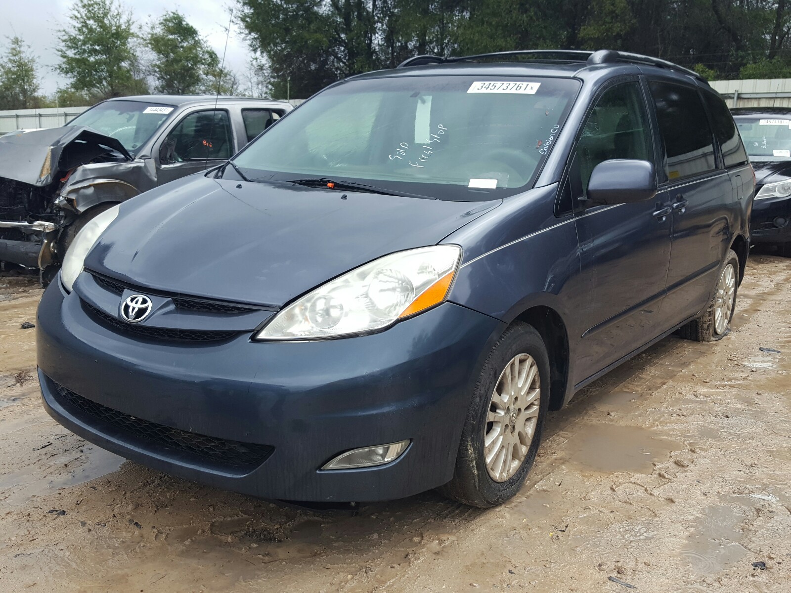 Photo 1 VIN: 5TDZK22CX9S226884 - TOYOTA SIENNA XLE 