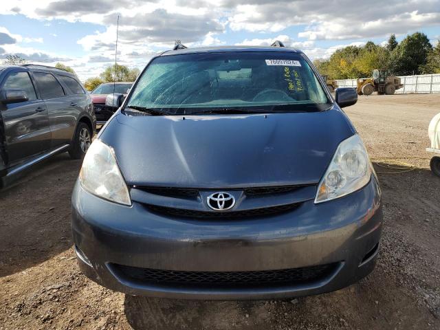 Photo 4 VIN: 5TDZK22CX9S237299 - TOYOTA SIENNA XLE 