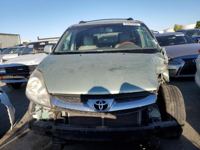 Photo 4 VIN: 5TDZK22CX9S253700 - TOYOTA SIENNA XLE 