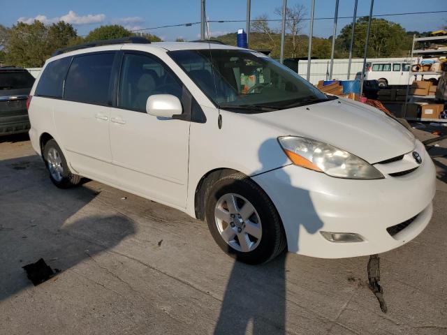 Photo 3 VIN: 5TDZK22CX9S266687 - TOYOTA SIENNA XLE 