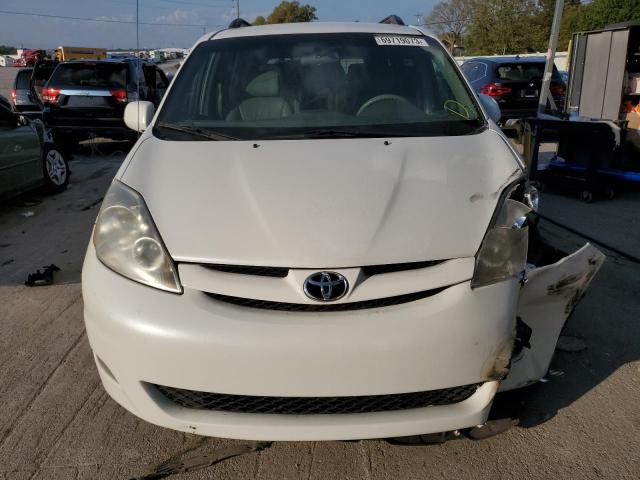 Photo 4 VIN: 5TDZK22CX9S266687 - TOYOTA SIENNA XLE 