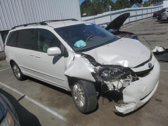 Photo 3 VIN: 5TDZK22CX9S270755 - TOYOTA SIENNA XLE 