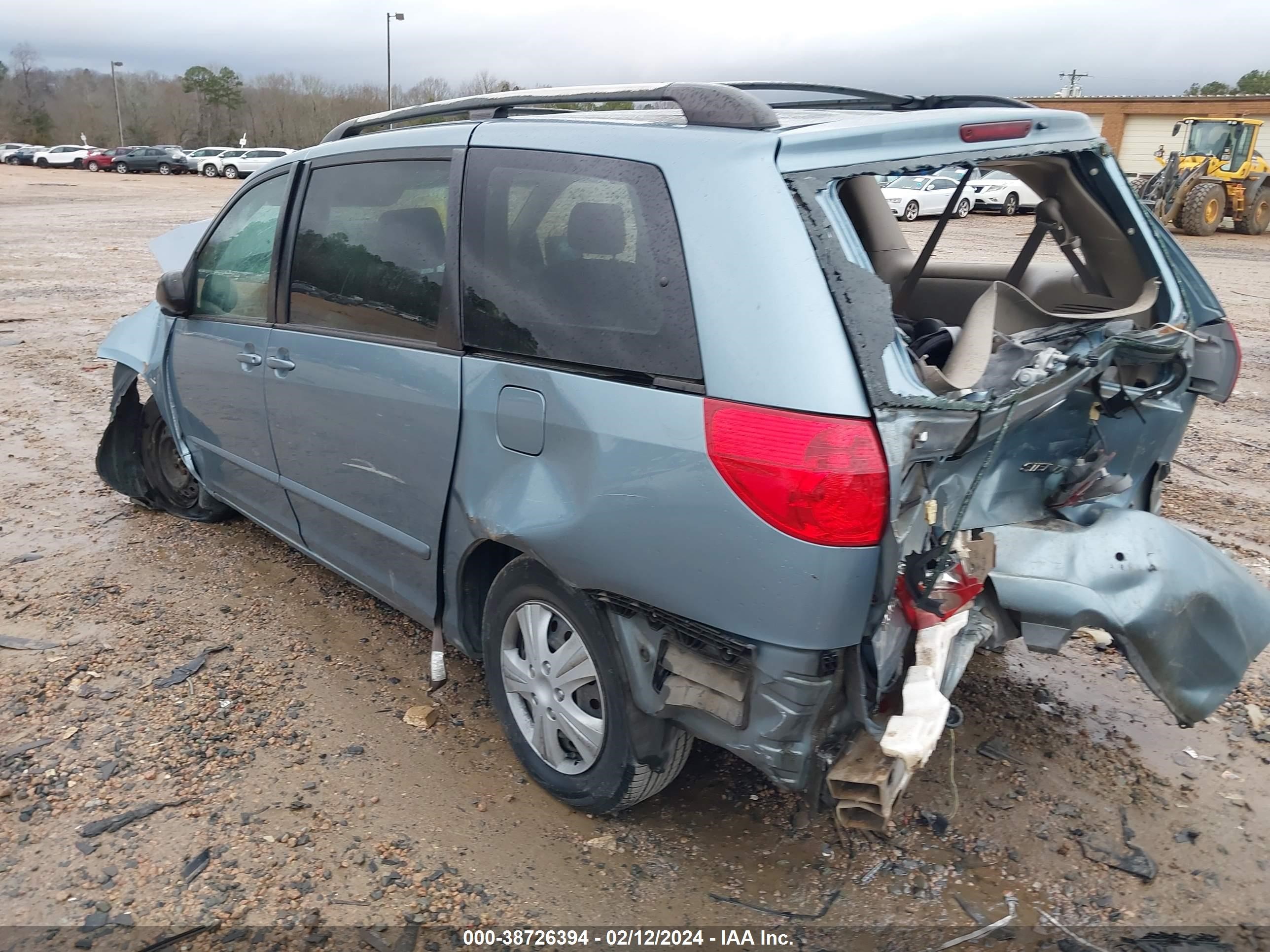 Photo 2 VIN: 5TDZK23C07S019366 - TOYOTA SIENNA 