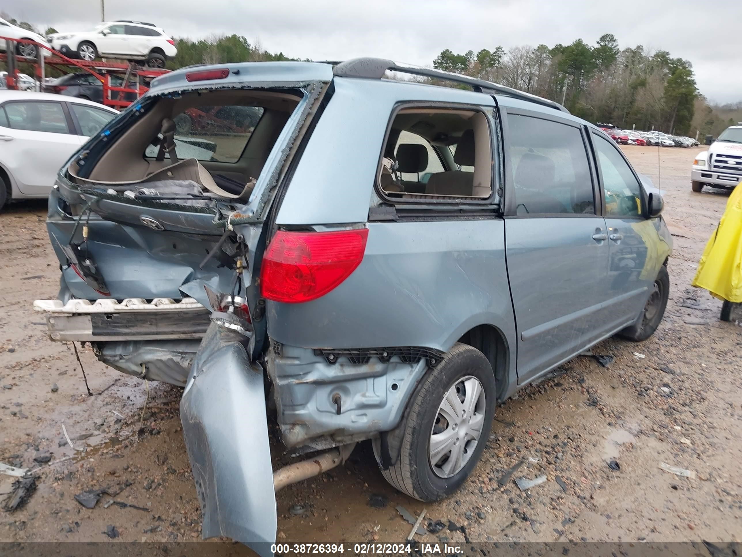 Photo 3 VIN: 5TDZK23C07S019366 - TOYOTA SIENNA 