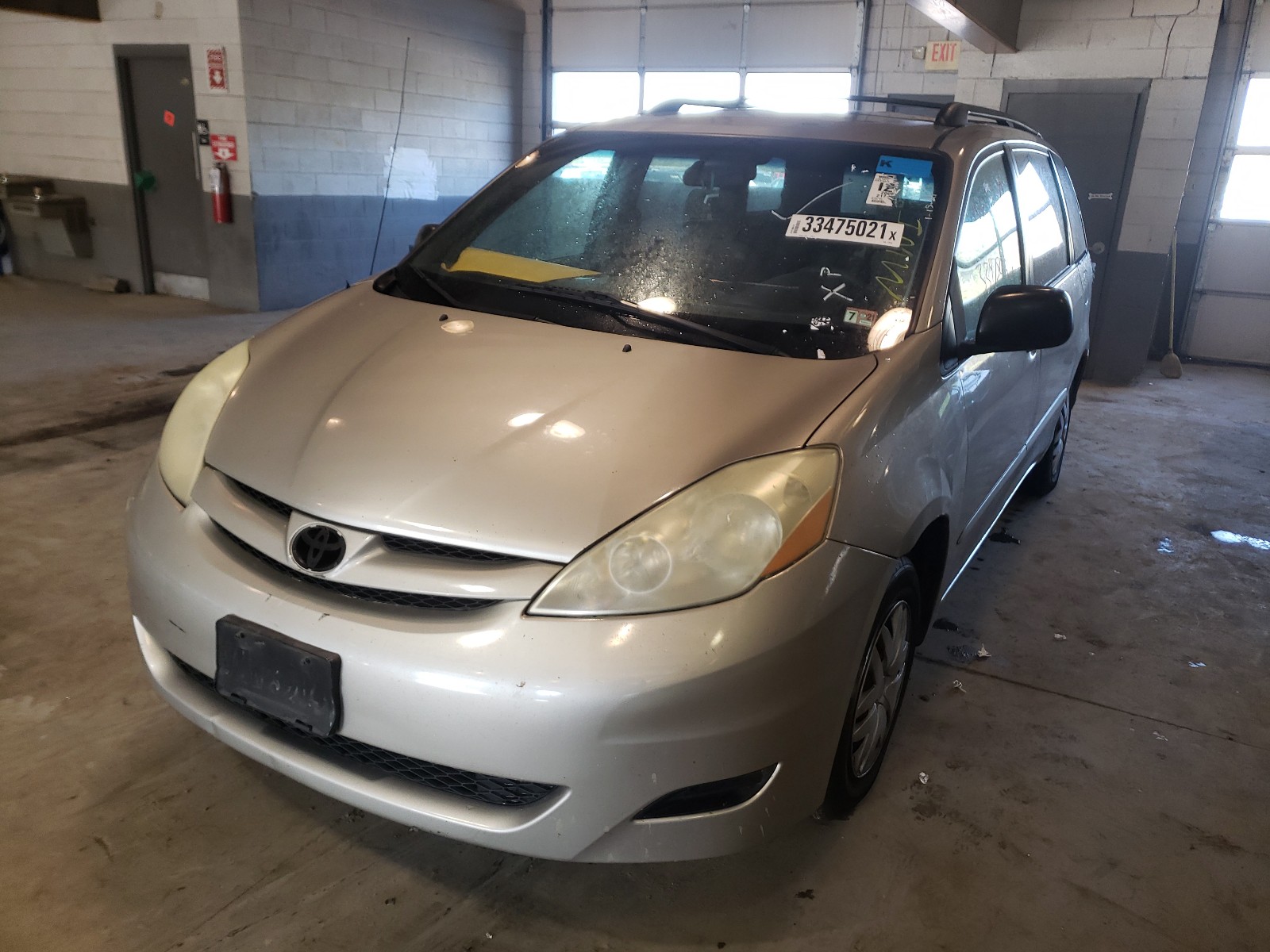 Photo 1 VIN: 5TDZK23C08S119193 - TOYOTA SIENNA CE 