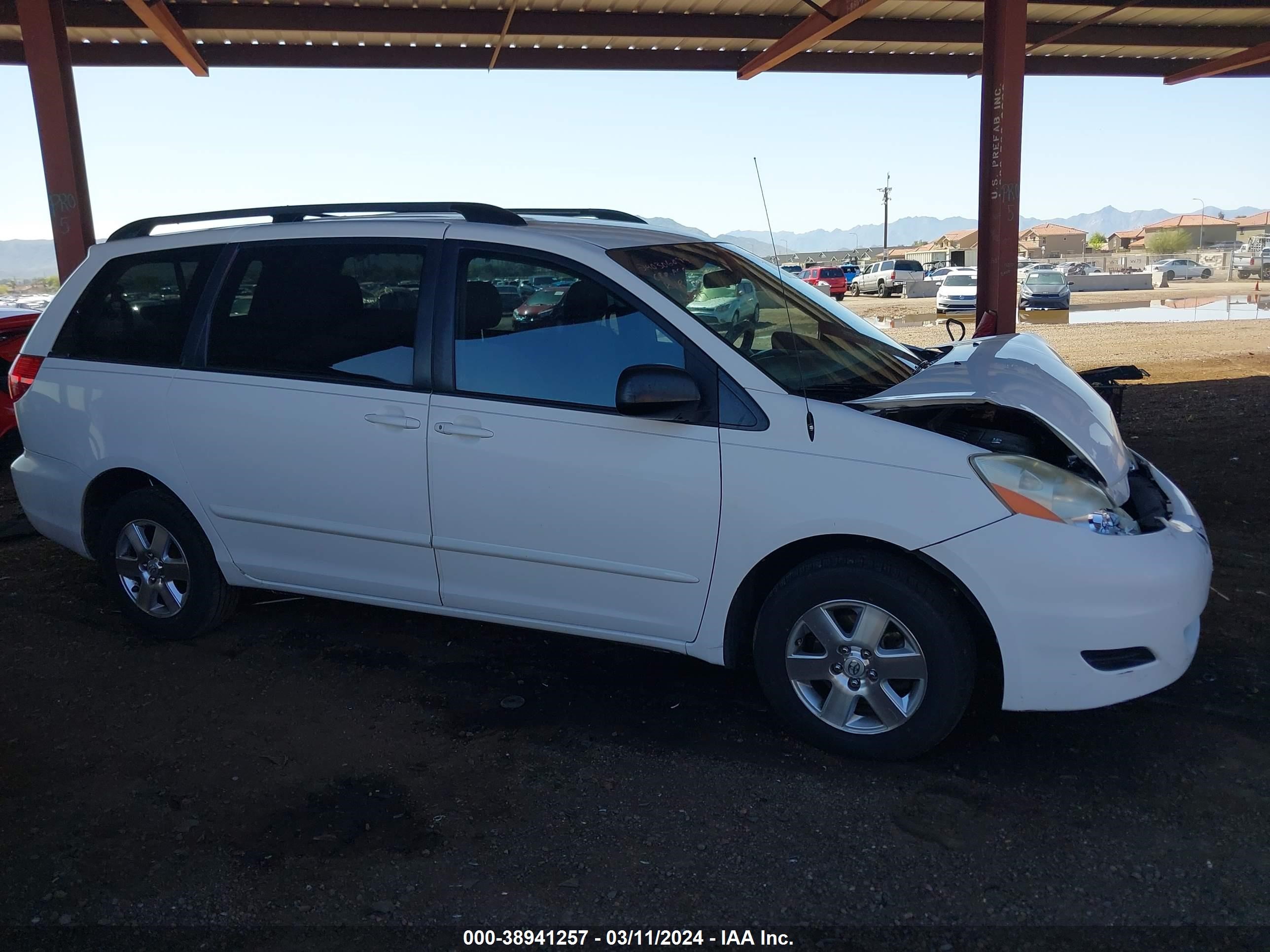 Photo 12 VIN: 5TDZK23C08S166479 - TOYOTA SIENNA 