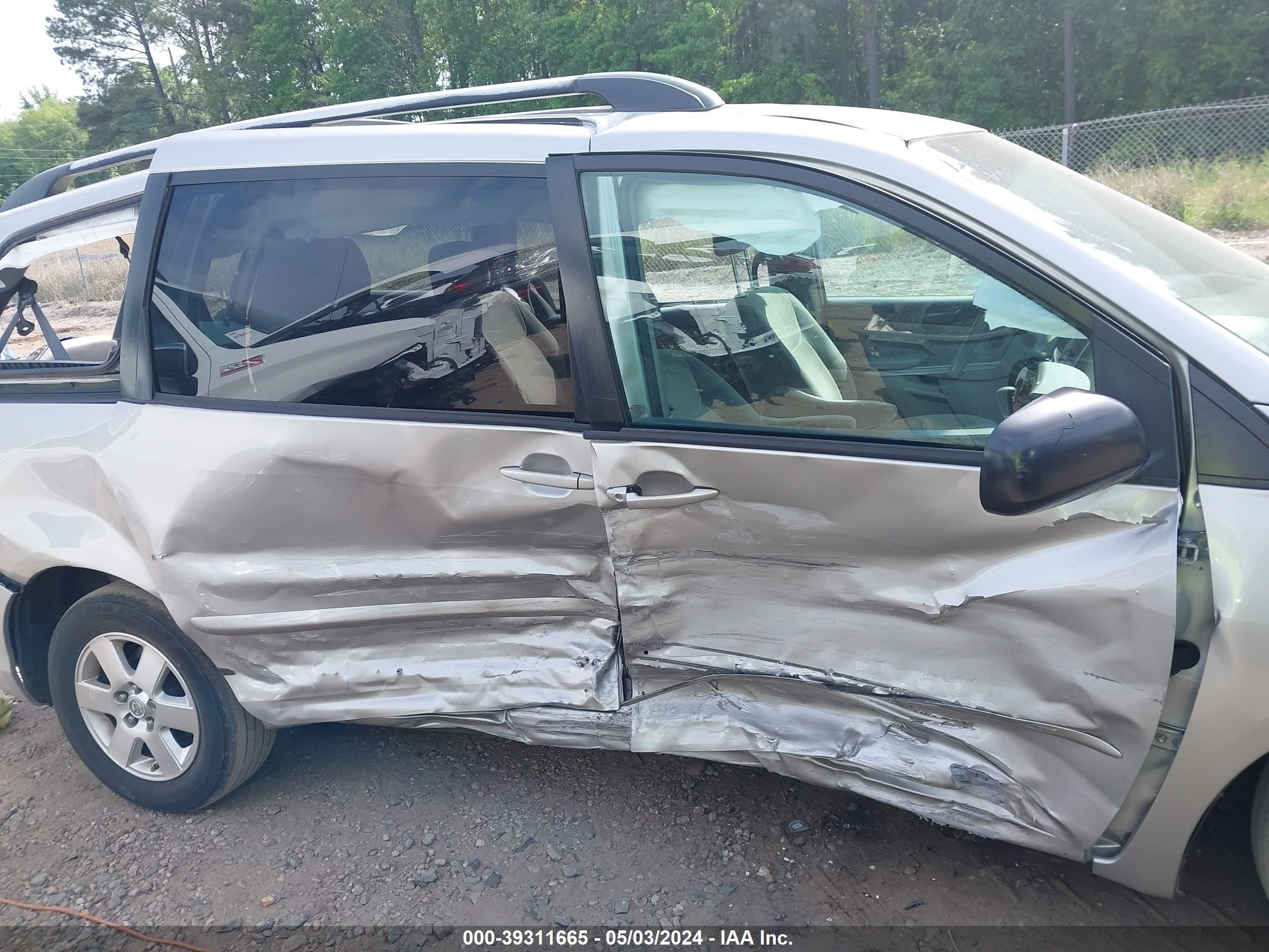 Photo 12 VIN: 5TDZK23C08S200582 - TOYOTA SIENNA 