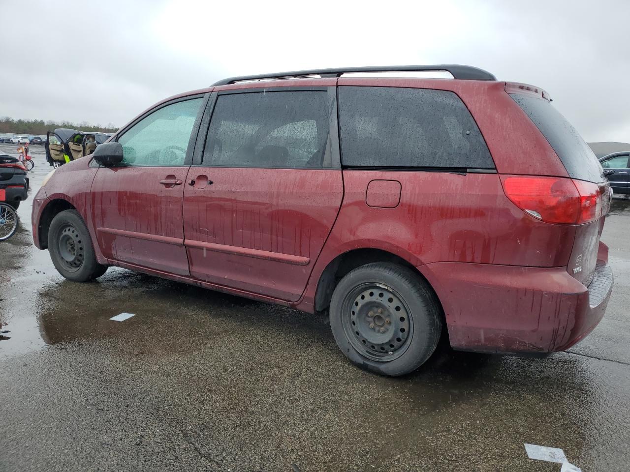 Photo 1 VIN: 5TDZK23C08S201103 - TOYOTA SIENNA 