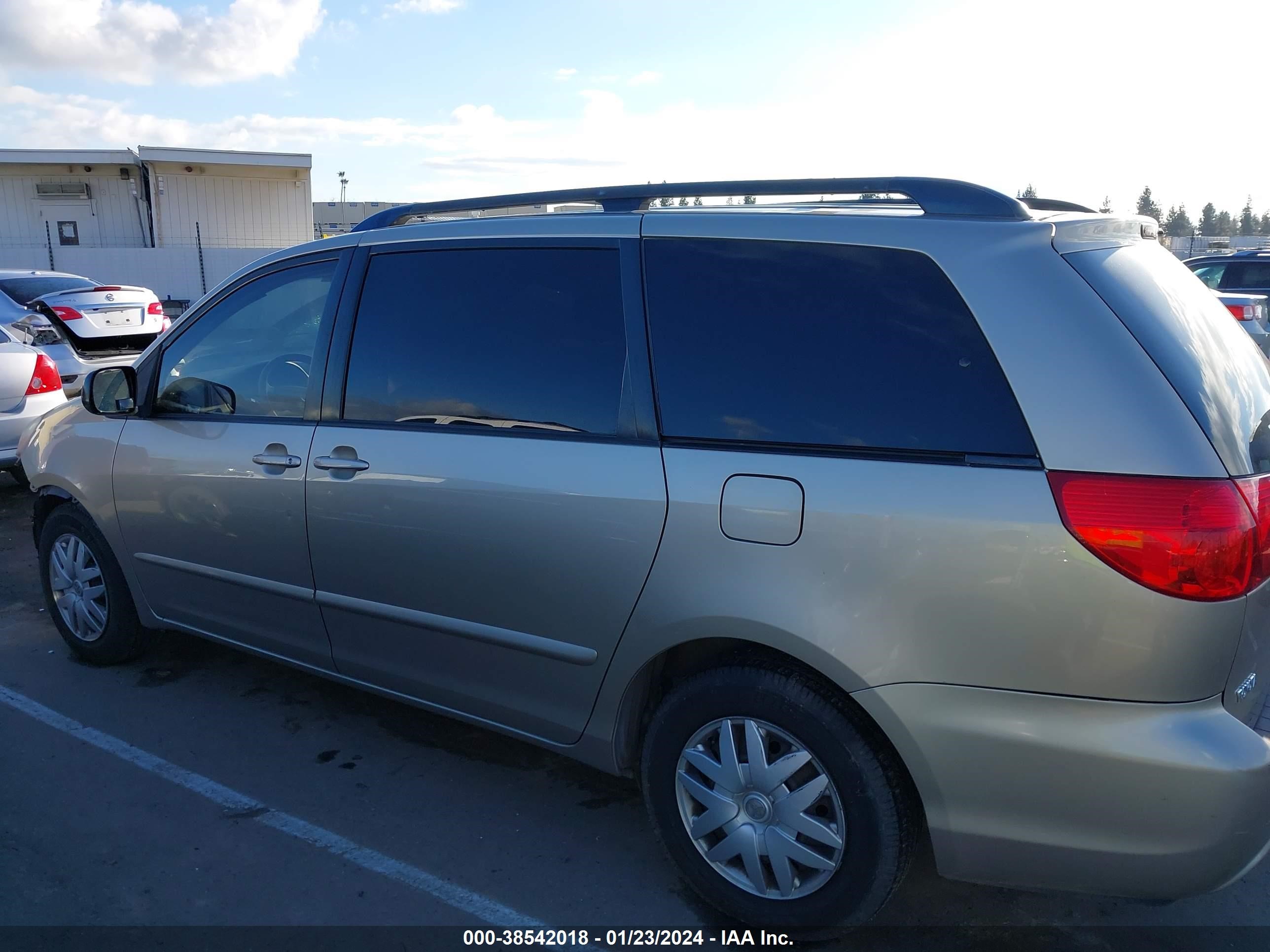 Photo 14 VIN: 5TDZK23C08S206639 - TOYOTA SIENNA 