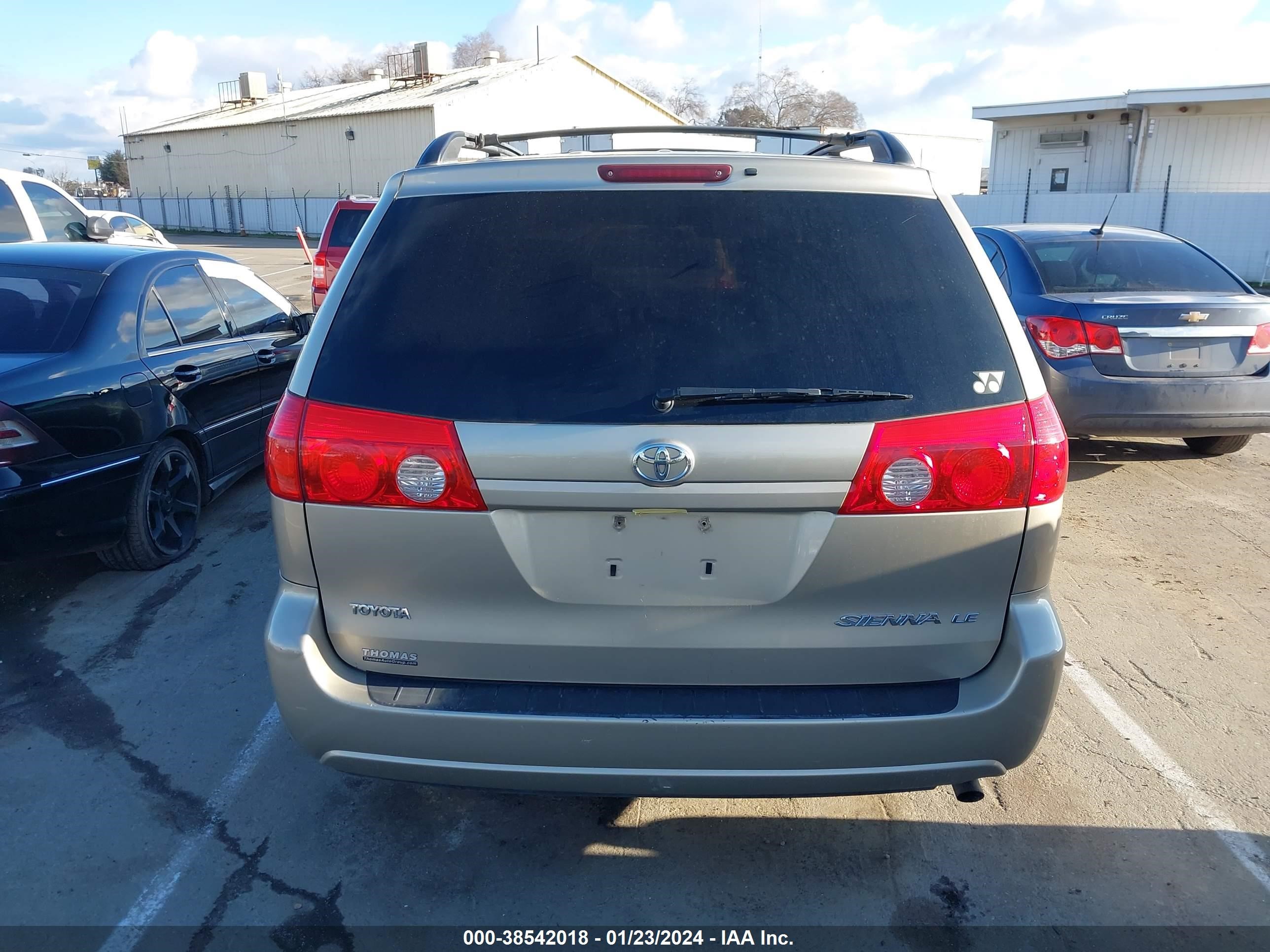 Photo 16 VIN: 5TDZK23C08S206639 - TOYOTA SIENNA 