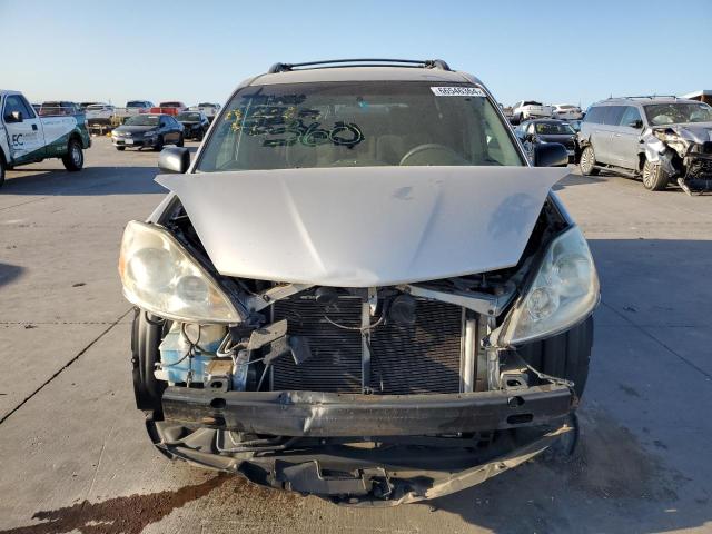 Photo 4 VIN: 5TDZK23C09S229047 - TOYOTA SIENNA CE 