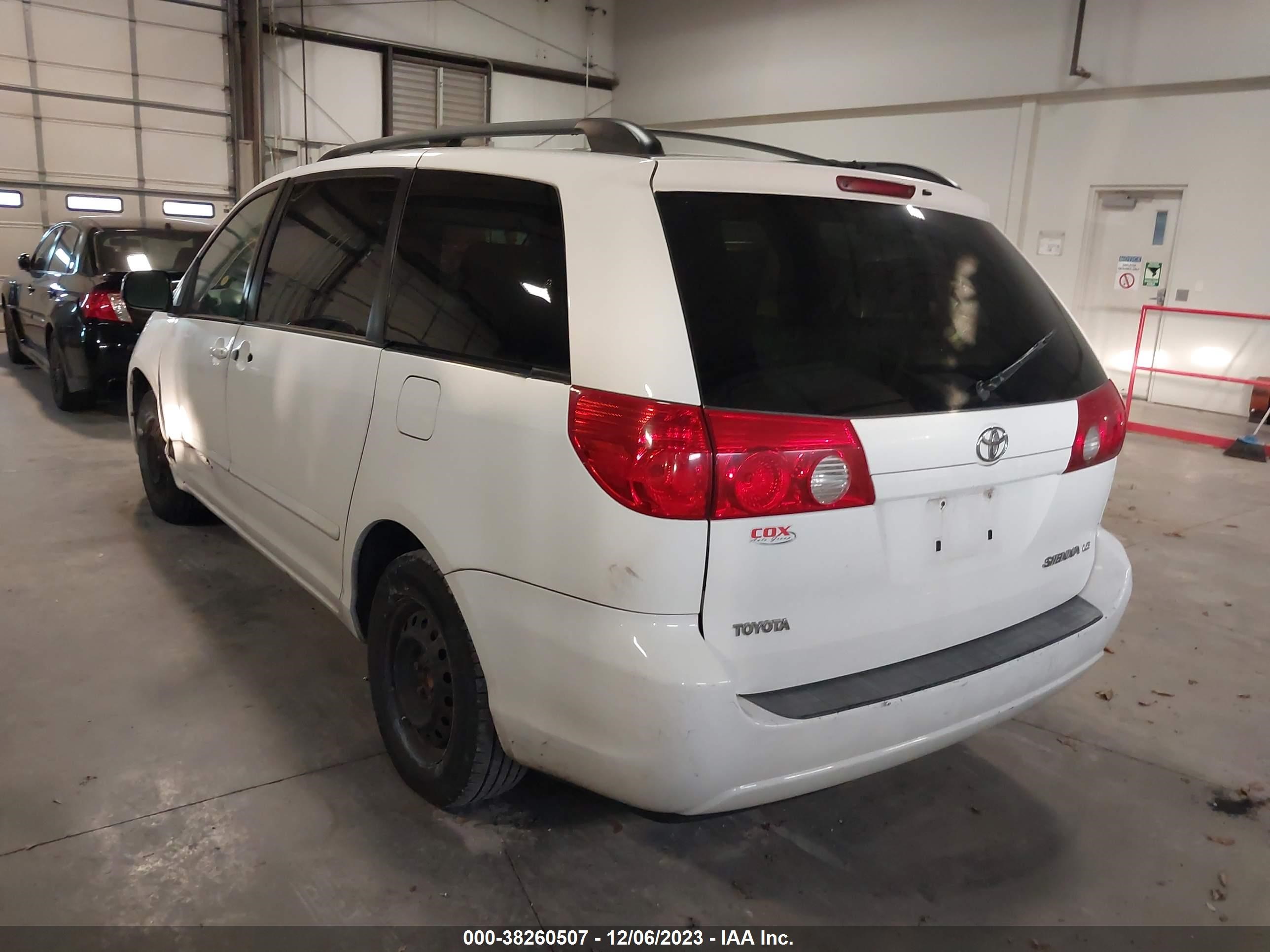 Photo 2 VIN: 5TDZK23C17S014564 - TOYOTA SIENNA 