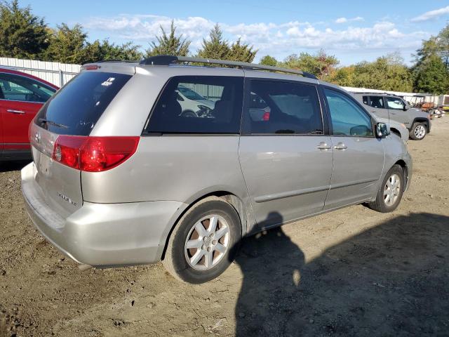 Photo 2 VIN: 5TDZK23C17S028240 - TOYOTA SIENNA CE 