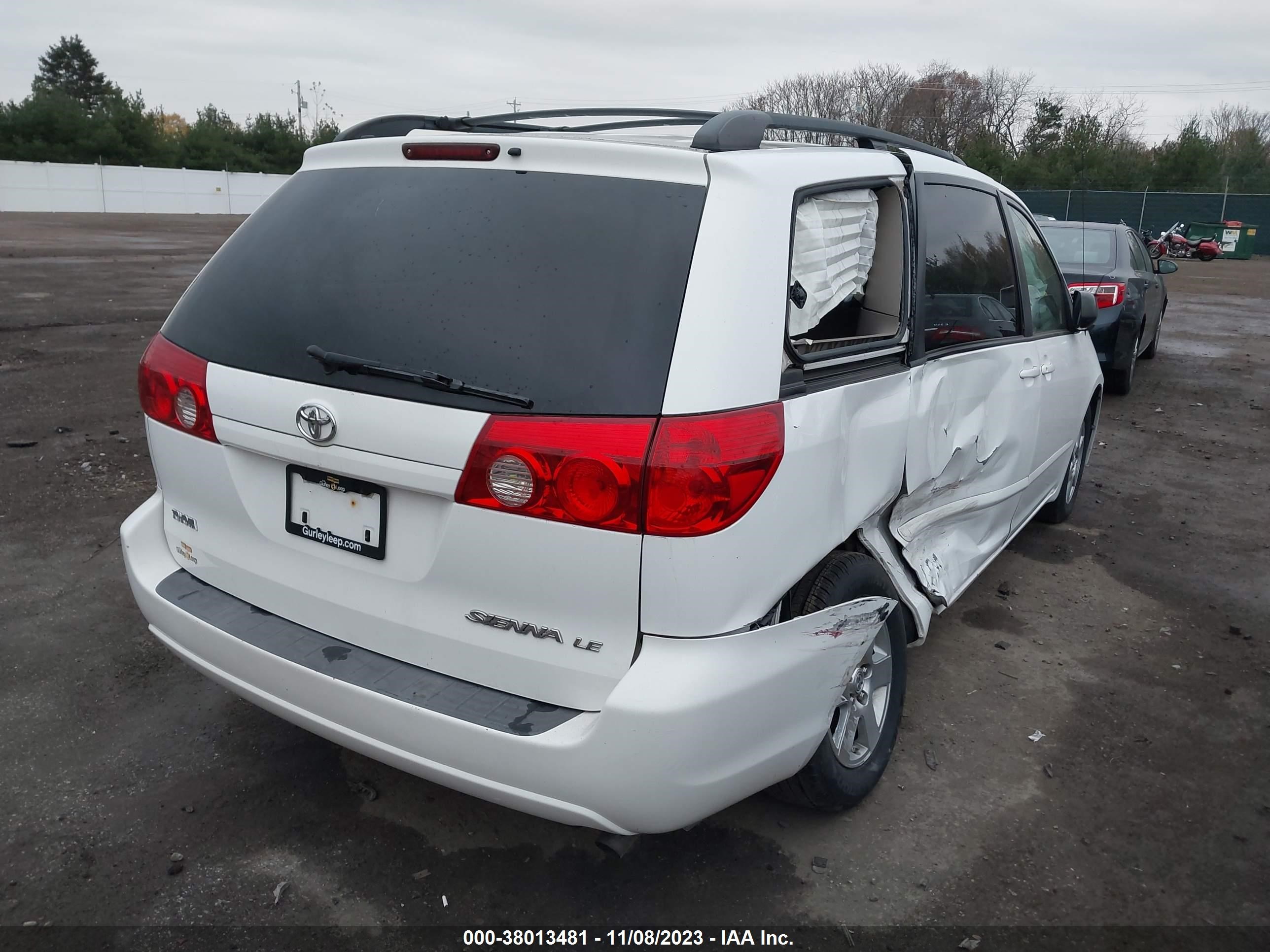 Photo 3 VIN: 5TDZK23C17S057155 - TOYOTA SIENNA 