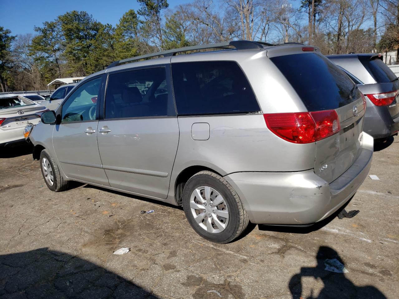 Photo 1 VIN: 5TDZK23C17S095551 - TOYOTA SIENNA 