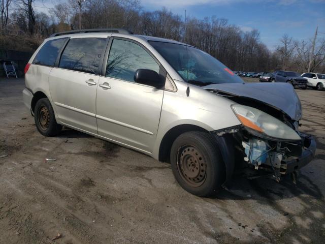 Photo 3 VIN: 5TDZK23C18S127545 - TOYOTA SIENNA CE 