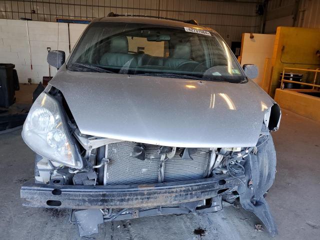 Photo 4 VIN: 5TDZK23C19S271713 - TOYOTA SIENNA CE 