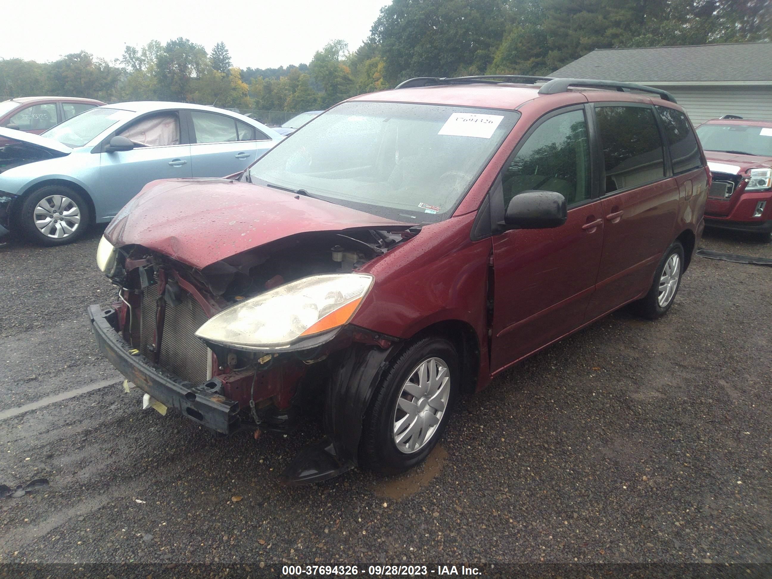 Photo 1 VIN: 5TDZK23C19S277625 - TOYOTA SIENNA 