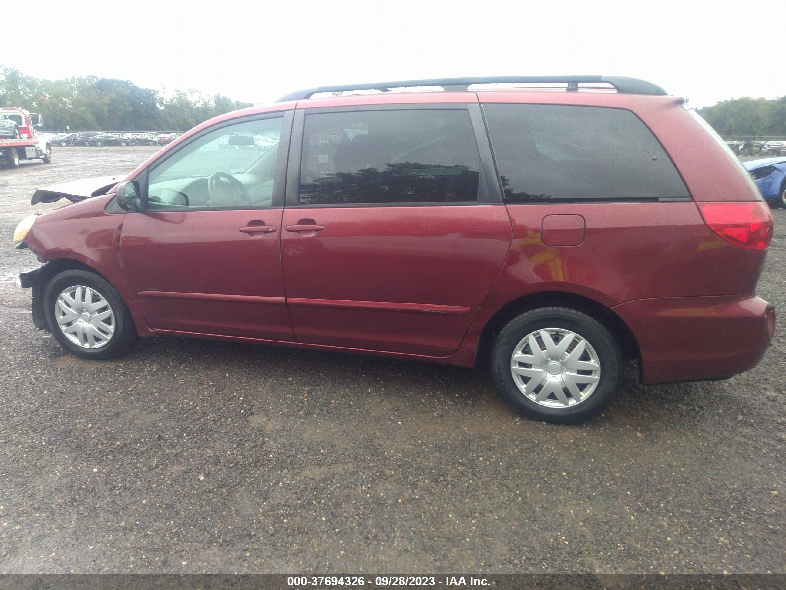 Photo 14 VIN: 5TDZK23C19S277625 - TOYOTA SIENNA 