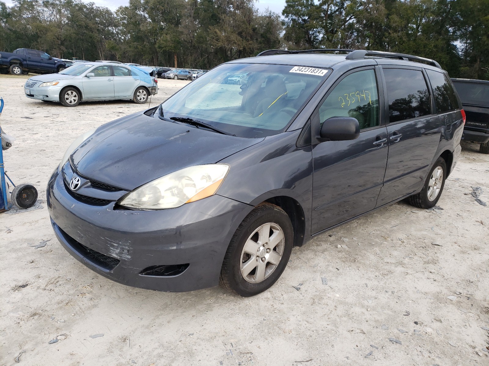 Photo 1 VIN: 5TDZK23C19S279651 - TOYOTA SIENNA CE 