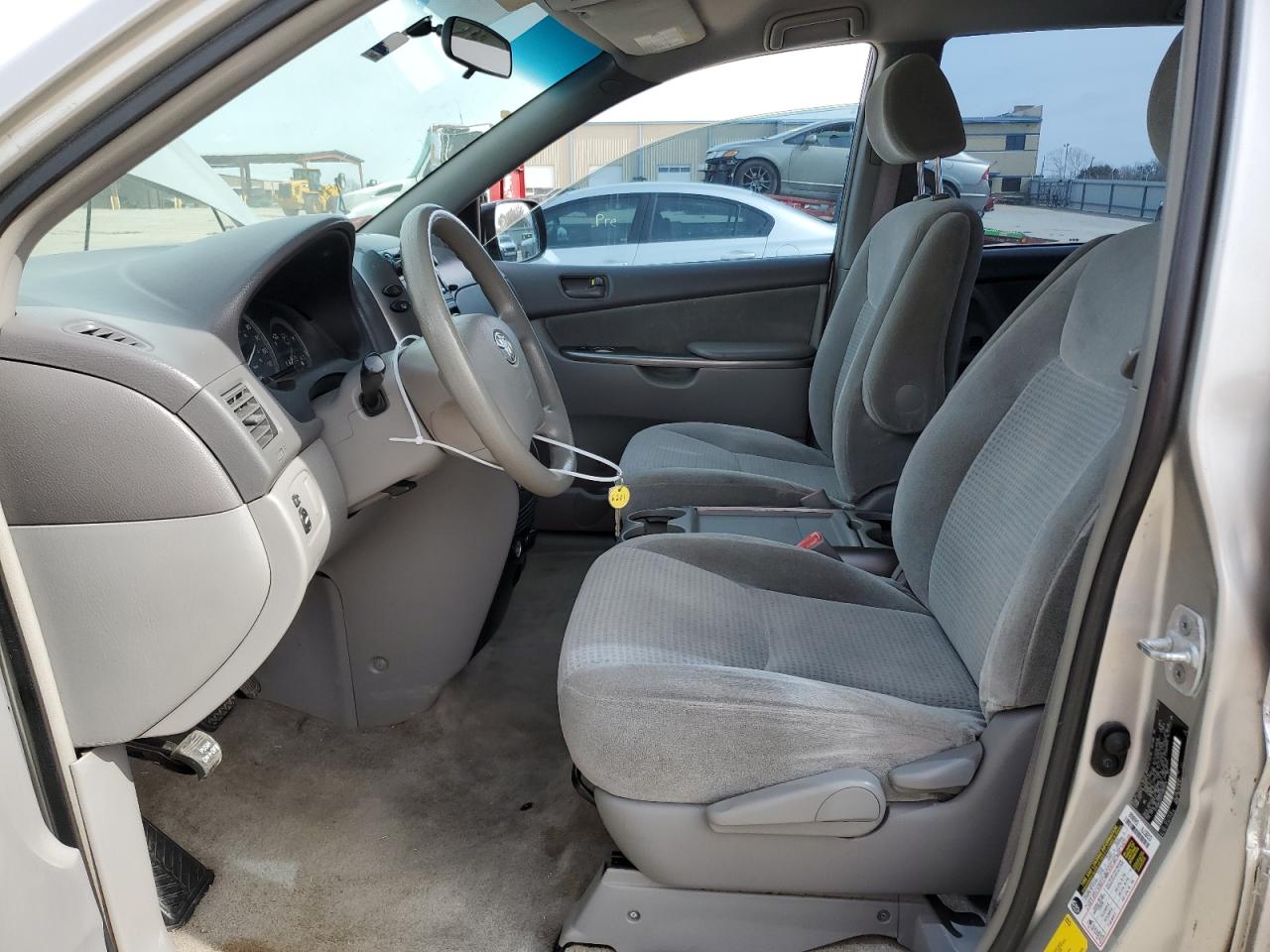 Photo 6 VIN: 5TDZK23C27S054524 - TOYOTA SIENNA 