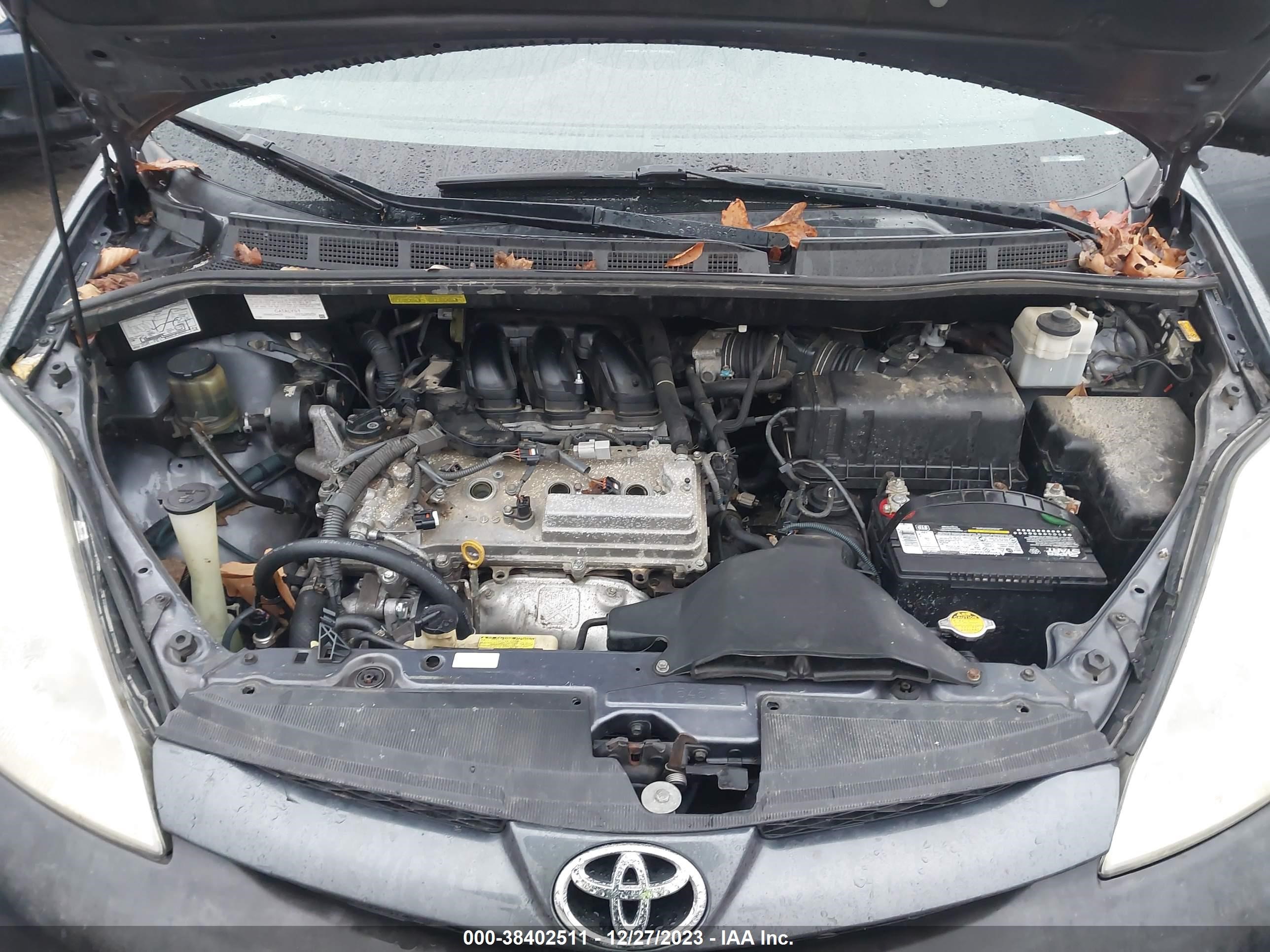 Photo 9 VIN: 5TDZK23C27S070495 - TOYOTA SIENNA 