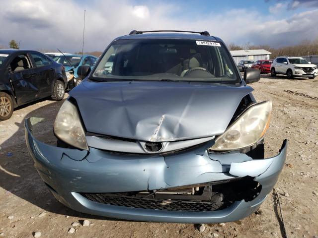 Photo 4 VIN: 5TDZK23C28S119602 - TOYOTA SIENNA CE 